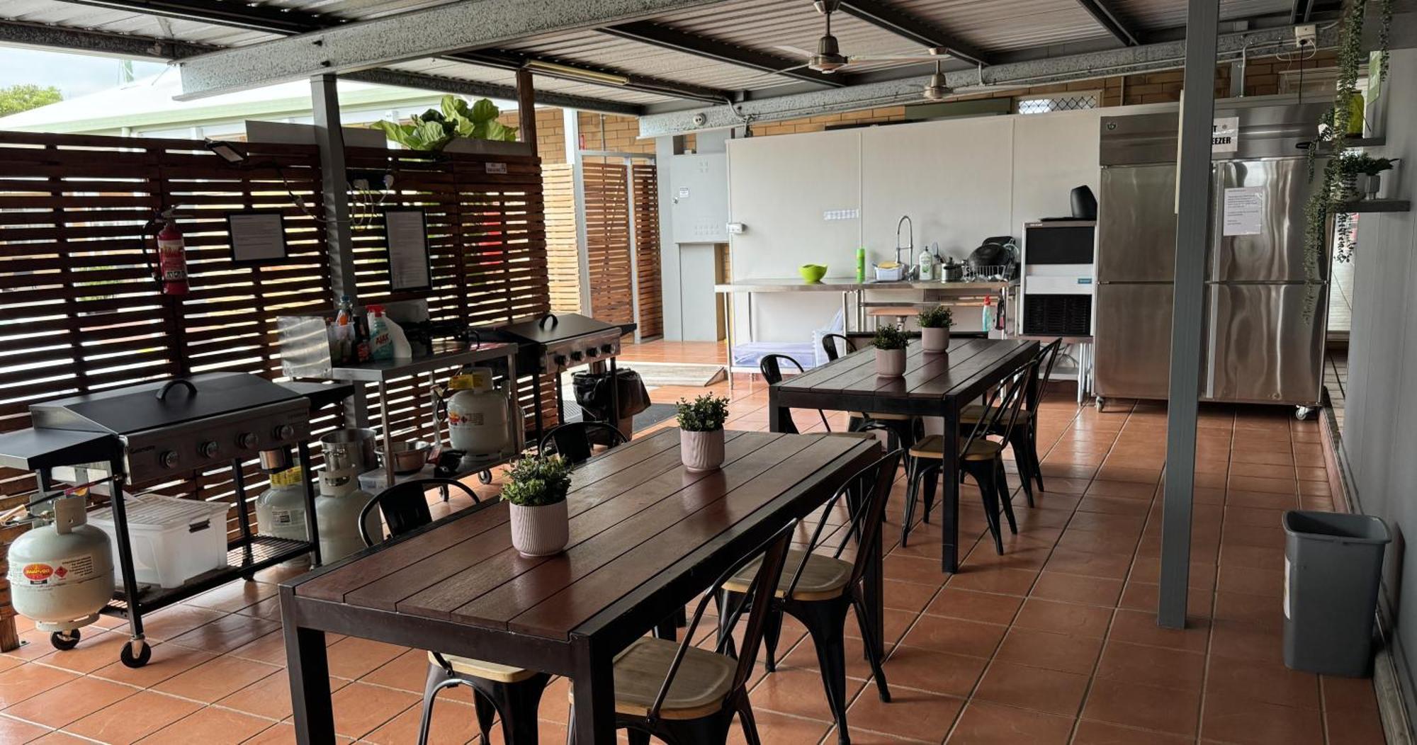 Raintree Motel Biloela Εξωτερικό φωτογραφία